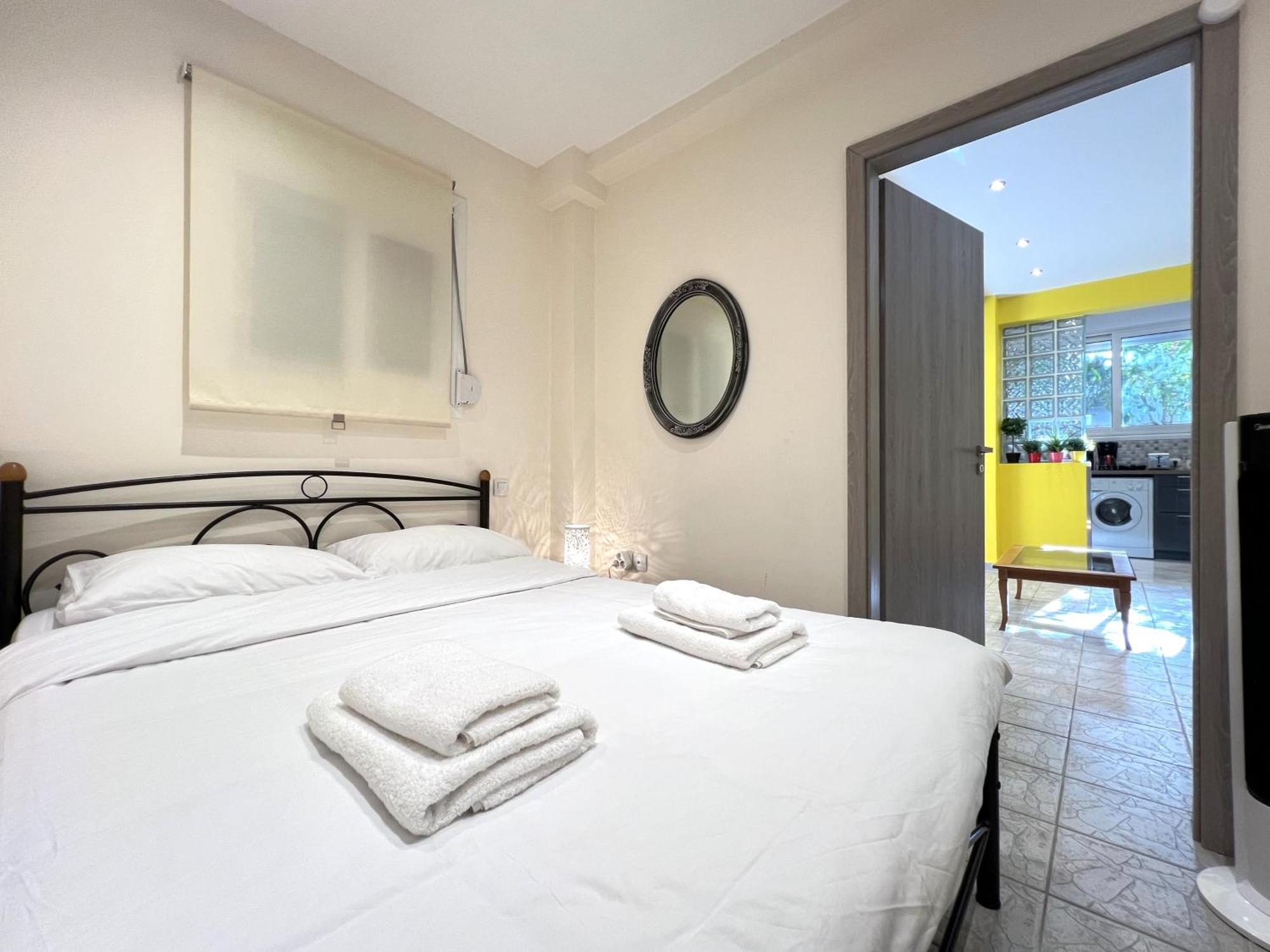 Apartment Historic Center Getaway 10'walk To Acropolis Hill *